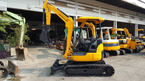 ขาย รถขุด HITACHI รุ่น ZX30 มือสองญี่ปุ่น  แทรกเหล็ก สลัก บูทเอวแน่น 100\% สวยพร้อมใช้งาน มือถือ 0818753444  สอบถามเพิ่มเติมได้ที่ http://line.me/ti/p/mFkzr50JVd