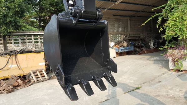 ขาย รถขุด HITACHI รุ่น ZX30 มือสองญี่ปุ่น  แทรกเหล็ก สลัก บูทเอวแน่น 100\% สวยพร้อมใช้งาน มือถือ 0818753444  สอบถามเพิ่มเติมได้ที่ http://line.me/ti/p/mFkzr50JVd