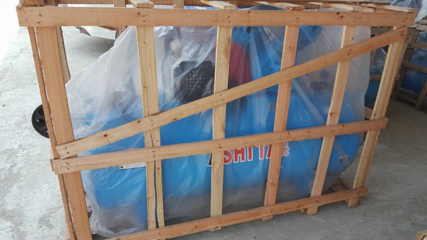 NEW ARRIVAL* สินค้าใหม่แกะกล่อง*เครื่องปั๊มลม ASHITA: ขนาด300ลิตร ,2 สูบ, 5.5HPแรง,380V.(มอเตอร์3 สาย /ไฟ3เฟส/โรงงาน) ราคาเพียง 27,000 บาท สนใจติดต่อ 0819337688