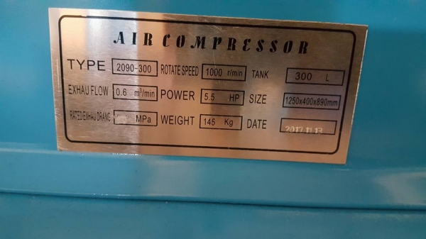 NEW ARRIVAL* สินค้าใหม่แกะกล่อง*เครื่องปั๊มลม ASHITA: ขนาด300ลิตร ,2 สูบ, 5.5HPแรง,380V.(มอเตอร์3 สาย /ไฟ3เฟส/โรงงาน) ราคาเพียง 27,000 บาท สนใจติดต่อ 0819337688