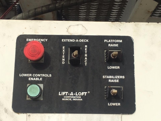 รถกระเช้า LIFT-A-LOFT มือสองญี่ปุ่น  ยกสูง9เมตร อุปกรณ์มาครบ ระบบไฮดรอลิค ไฟฟ้า คอลโทรล สภาพสวย