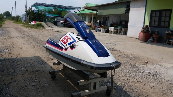 ขออนุญาต ขาย KAWASAKI650cc.เก่าญี่ปุ่น สมบูรณ์มาก พร้อมขับครับ ขออนุญาต ขาย KAWASAKI650cc.เก่าญี่ปุ่น สมบูรณ์มาก พร้อมขับครับ
