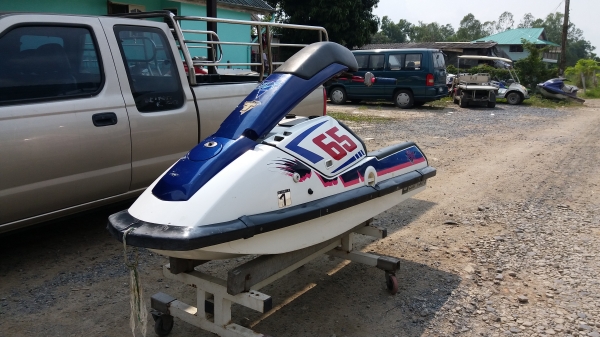 ขออนุญาต ขาย KAWASAKI650cc.เก่าญี่ปุ่น สมบูรณ์มาก พร้อมขับครับ ขออนุญาต ขาย KAWASAKI650cc.เก่าญี่ปุ่น สมบูรณ์มาก พร้อมขับครับ