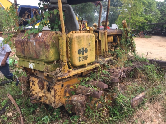 ขายรถแทรกเตอร์ D30p รถแค่จอดไว้ ใช้ได้