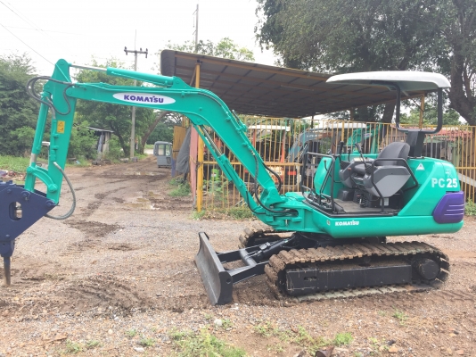 ขายรถขุดแบคโฮ KOMATSU 25-1 ขนาด Pc25 รถเก่านอกแท้100\%  (พร้อมหัวแย็กOKADA + บุ้งกี๋) (แทรคเหล็กก้อนยาง) คอลโทนน้ำมัน ระบบไว รถพร้อมใช้งาน เอกสารใบอินวอยครบ                ????ราคา 440,000  ต่อรองได้???? ☎️สนใจติดต่อ  096-3268553 (สถิตย์พันธ์) ????ID LINE