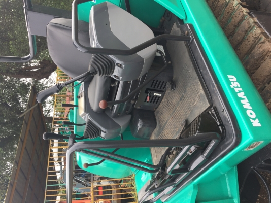 ขายรถขุดแบคโฮ KOMATSU 25-1 ขนาด Pc25 รถเก่านอกแท้100\%  (พร้อมหัวแย็กOKADA + บุ้งกี๋) (แทรคเหล็กก้อนยาง) คอลโทนน้ำมัน ระบบไว รถพร้อมใช้งาน เอกสารใบอินวอยครบ                ????ราคา 440,000  ต่อรองได้???? ☎️สนใจติดต่อ  096-3268553 (สถิตย์พันธ์) ????ID LINE