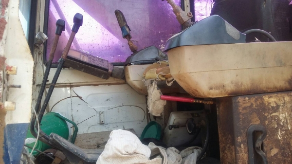 ขายแม็คโคร KOMATSU PC200-5. รถสภาพพร้อมใช้งาน เครื่องปั้มดี  โซ่ช่วงล่างพร้อมใช้งาน  เอกสารใบอินวยซ์  สนใจสบถาม 088-3223272.  คุณ ตั้ม