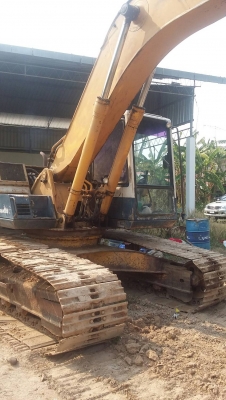 ขายแม็คโคร KOMATSU PC200-5. รถสภาพพร้อมใช้งาน เครื่องปั้มดี  โซ่ช่วงล่างพร้อมใช้งาน  เอกสารใบอินวยซ์  สนใจสบถาม 088-3223272.  คุณ ตั้ม