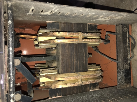 ตู้เชื่อมพลัง