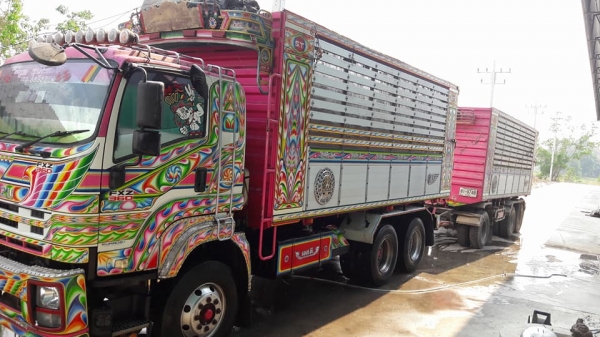 พ่วง22ล้อ ISUZU FXZ360 ปี53 ไมล์ 500,000 กม. กระบะมิเนียม - ดั้ม อู่ เอส ที ใส่ของได้ 29.700 กก.