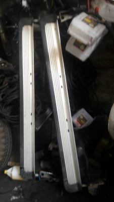 บรรไดข้าง isuzu mu wizard ใส่ tfr cameo vega คู่ละ 2500 บาท