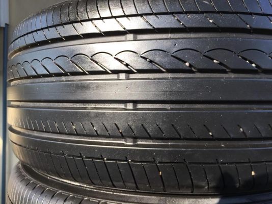 ขายยาง YOKOHAMA dB V551 235-45-18 ปี16 ชุดละ 7,900 บาท