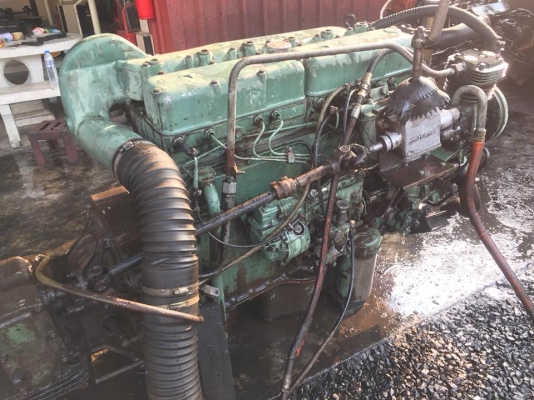 ขายเครื่อง Benz 210 แรงม้า