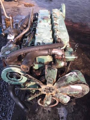 ขายเครื่อง Benz 210 แรงม้า