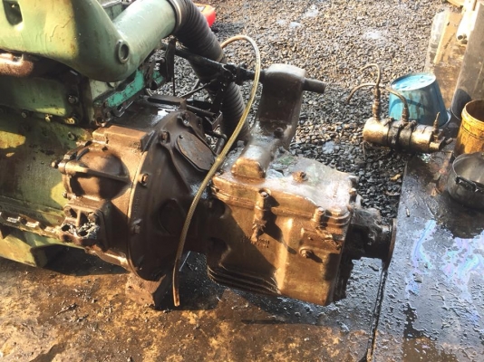 ขายเครื่อง Benz 210 แรงม้า