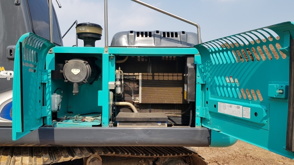 ขายรถแบ็คโฮ KOBELCO SK200-8 Yn12 SuperXM ใช้งาน 5,733 ชั่วโมง สภาพนางฟ้า