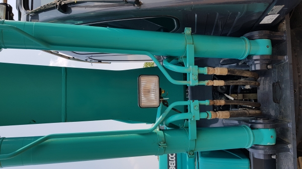 ขายรถแบ็คโฮ KOBELCO SK200-8 Yn12 SuperXM ใช้งาน 5,733 ชั่วโมง สภาพนางฟ้า