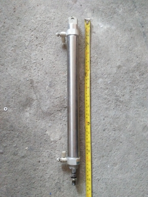 กระบอกลมสโตก300มีหลายขนาดครับสนใจแอดไลน์มาครับ กระบอกลมสโตก300มีหลายขนาดครับสนใจแอดไลน์มาครับ