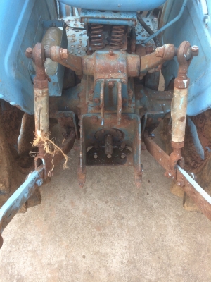 ขายด่วน !! Hinomoto E25 + บุ้งกี๋ 25 แรงม้าเพลาเดียว ขายด่วน !! Hinomoto E25 + บุ้งกี๋ 25 แรงม้าเพลาเดียว