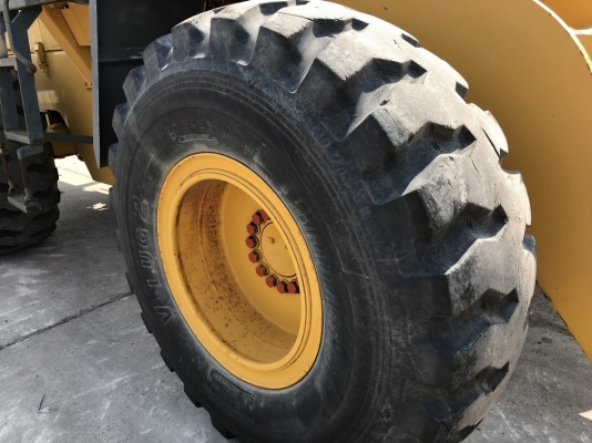 Komatsu WA300-1 SN: 30252 สภาพสวยจัด จากญี่ปุ่น ราคาไม่แพงครับ