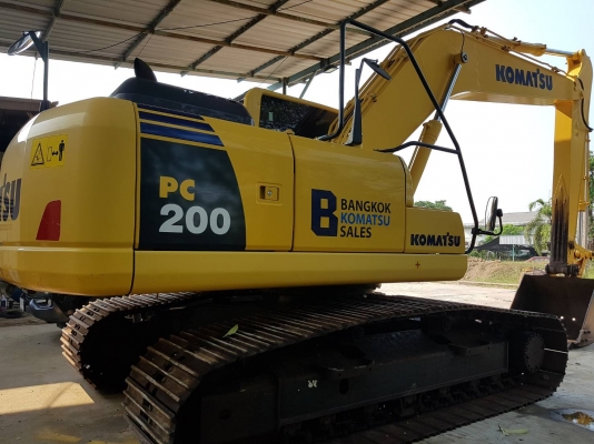 ขาย KOMATSU PC200-8MO ใช้งาน 5,609 ชั่วโมง (PM 8,000 ชม.) สภาพนางฟ้า