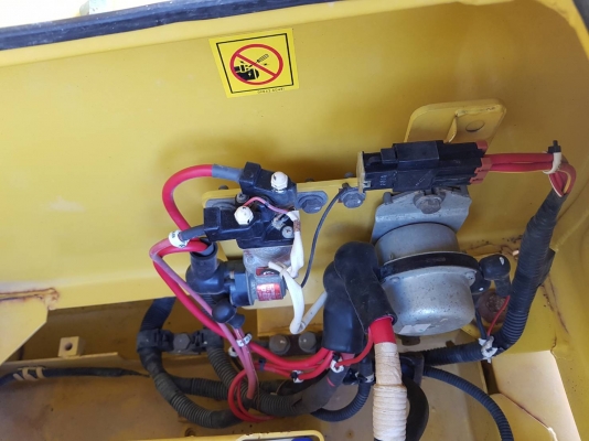 ขาย KOMATSU PC200-8MO ใช้งาน 5,609 ชั่วโมง (PM 8,000 ชม.) สภาพนางฟ้า