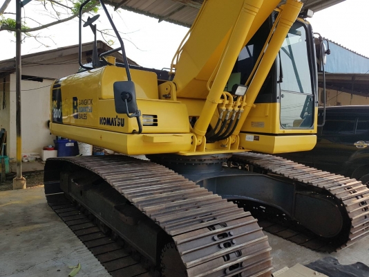 ขาย KOMATSU PC200-8MO ใช้งาน 5,609 ชั่วโมง (PM 8,000 ชม.) สภาพนางฟ้า