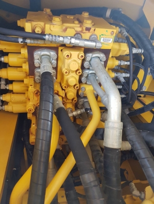 ขาย KOMATSU PC200-8MO ใช้งาน 5,609 ชั่วโมง (PM 8,000 ชม.) สภาพนางฟ้า