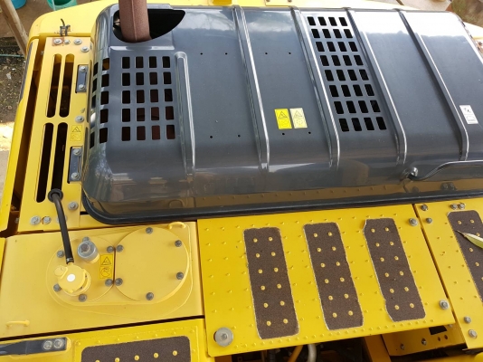 ขาย KOMATSU PC200-8MO ใช้งาน 5,609 ชั่วโมง (PM 8,000 ชม.) สภาพนางฟ้า