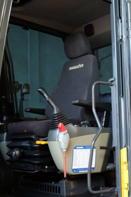 ขายรถแบ็คโฮ KOMATSU PC130-8 ไมล์ 5 พันชั่วโมง สภาพนางฟ้า