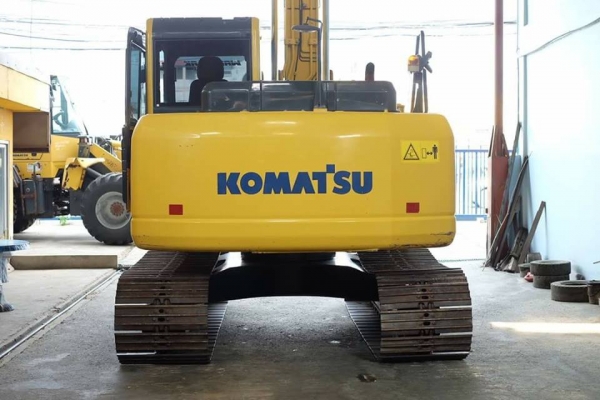 ขายรถแบ็คโฮ KOMATSU PC130-8 ไมล์ 5 พันชั่วโมง สภาพนางฟ้า