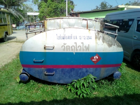 ขายถังน้ำมันถอดจาก10ล้อ 16000ล.