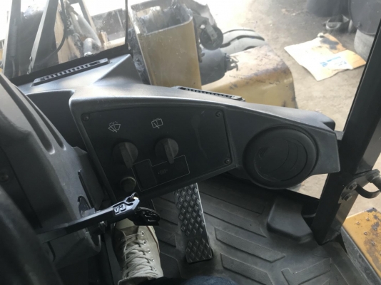 ขายรถตักล้อยาง CAT 914 USA เครื่องดี ปั้มดี ยางใหม่