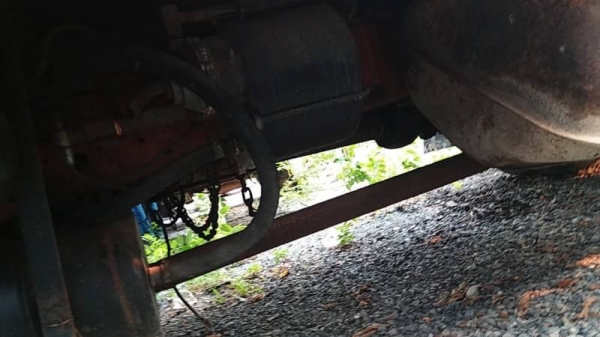 ขาย 180,000 รถ6ล้อ HINO KM 310 เครื่อง 6BB1-145 แรง หัวดี ยางดี คัชซีสวย กะบะคอกบรรทุก กว้าง 2.30 ม. ยาว 4.40 ม. สูง 1.60 ม. เล่มทะเบียน รถพร้อมใช้ รถอยู่ กทม.แจ้งวัฒนะ 090-772-3710 090-772-3708