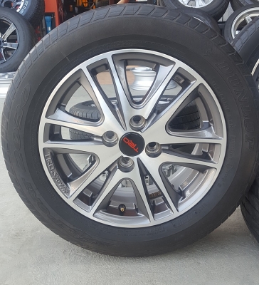 ขายล้อ TOYOTA TRD V1 ขอบ15 พร้อมยาง ปี16  4 ล้อ