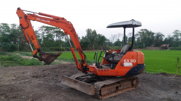 ฮิตาชิ ex 30ระบบดี มีลายหัวเจาะ เครื่องดีปั๊มแรงเอวแน่นทำงานไว