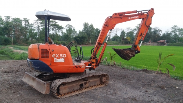 ฮิตาชิ ex 30ระบบดี มีลายหัวเจาะ เครื่องดีปั๊มแรงเอวแน่นทำงานไว ฮิตาชิ ex 30ระบบดี มีลายหัวเจาะ เครื่องดีปั๊มแรงเอวแน่นทำงานไว