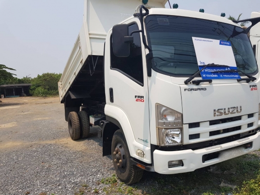 รถอีซูซุ 6 ล้อดั้ม FRR  210 แรงม้า. ปี 56.  ,  ( รถวิ่ง 6x,xxx กม. )       สนใจติดต่อ     081 - 6079515