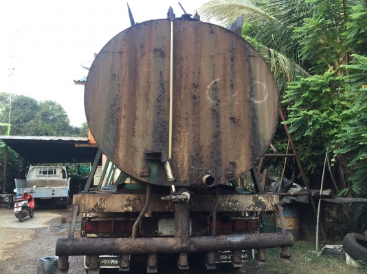 ขายถังน้ำ2200ลิตร