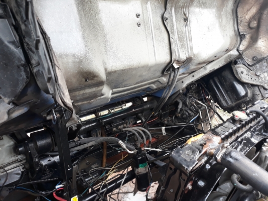ISUZU NPR 130 แรงปี 48 ยาว 5 เมตร F หน้า/หลัง เครื่องดี คัสซีสวย ราคา 420,000 สนใจติดต่อ 0935604445