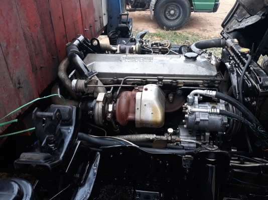 ISUZU NPR 130 แรงปี 48 ยาว 5 เมตร F หน้า/หลัง เครื่องดี คัสซีสวย ราคา 420,000 สนใจติดต่อ 0935604445