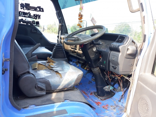 ISUZU NPR 130 แรงปี 48 ยาว 5 เมตร F หน้า/หลัง เครื่องดี คัสซีสวย ราคา 420,000 สนใจติดต่อ 0935604445