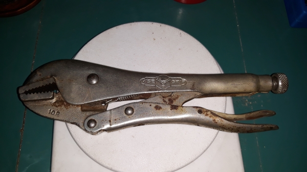 ขายคีมล็อกVISE GIRP 10R ด้ามตีVISE GRIP MADE IN USA. เก่ามือสองสภาพดี