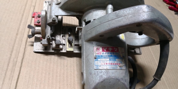 1,900 บ.ส่งถึงบ้านฟรีโทร 082-3490604 LINE:ub2603 เครื่องตัดกระเบื้องยี่ห้อ Makita จากญี่ปุ่น ขนาด 65 1,900 บ.ส่งถึงบ้านฟรีโทร 082-3490604 LINE:ub2603 เครื่องตัดกระเบื้องยี่ห้อ Makita จากญี่ปุ่น ขนาด 65