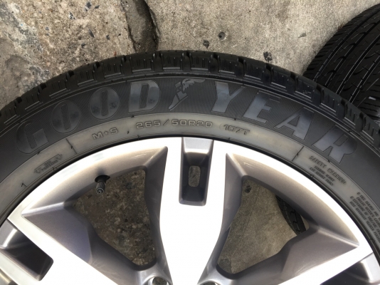 ล้อแม็ก Ford Everest ขอบ20 พร้อมยาง 265-50-20 Goodyear ปี 17 แม็กสวย ดอกเต็มๆทุกเส้น