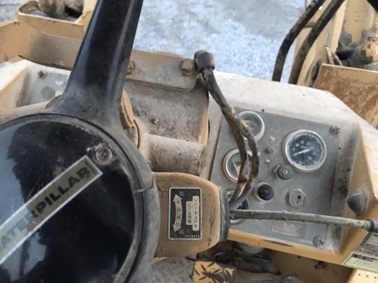 ขายรถตัก CAT-910 รถสภาพพร้อมใช้งานได้ทันที ราคาไม่แพงสนใจติดต่อ 081-9485494