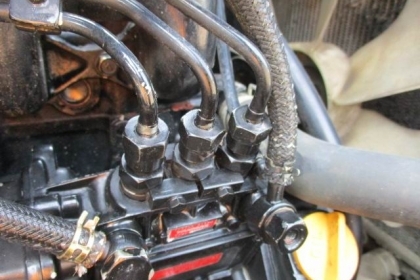 ขายแบคโฮ KOBELCO SK30UR-3