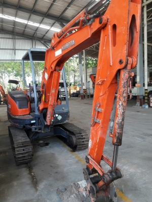 ขายด่วนรถขุดคุโบต้า3ตัน