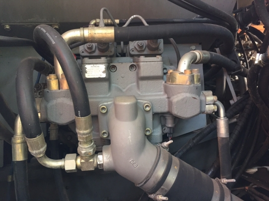 รถขุดแบคโฮ Hitachi ZX250LCN-3 ปี 2014 รถขุดแบคโฮ Hitachi ZX250LCN-3 ปี 2014