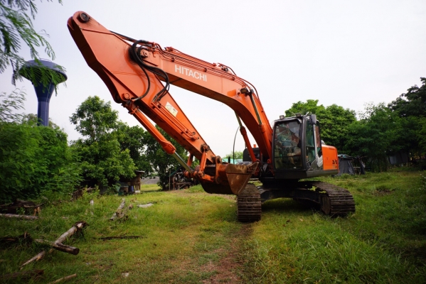 รถขุดแบคโฮ Hitachi ZX250LCN-3 ปี 2014 รถขุดแบคโฮ Hitachi ZX250LCN-3 ปี 2014
